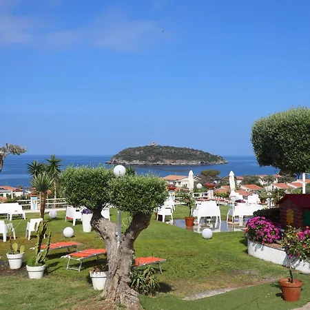 Cristina 3* Diamante