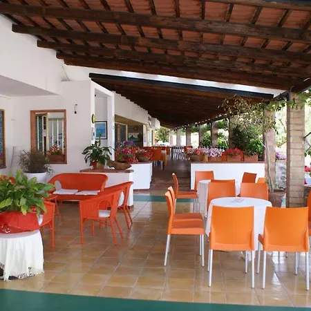 Cristina 3* Diamante