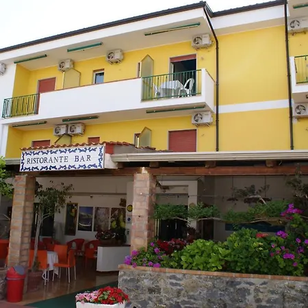 Cristina Hotel Diamante