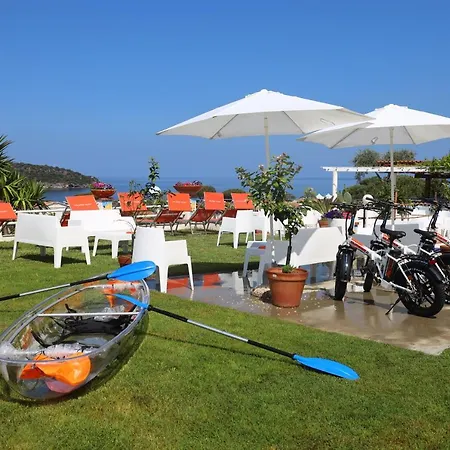 Cristina Hotel 3*