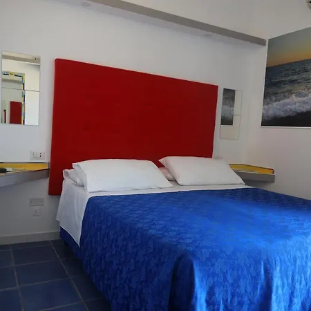 Cristina Hotel