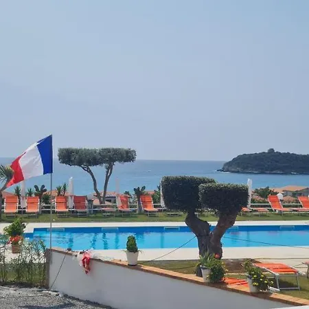 Hotel Cristina