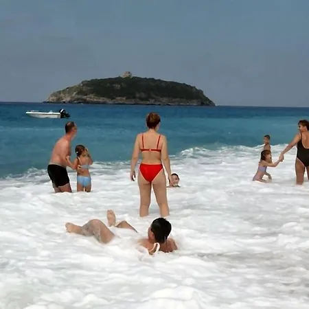 Cristina 3* Diamante