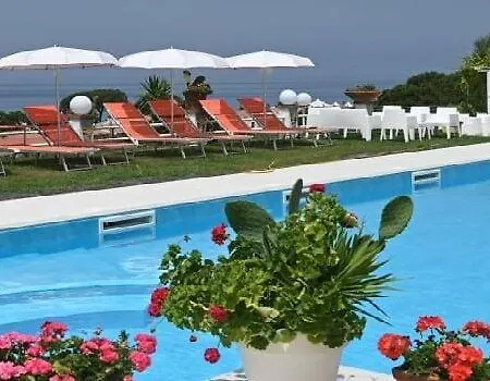 Cristina 3* Diamante